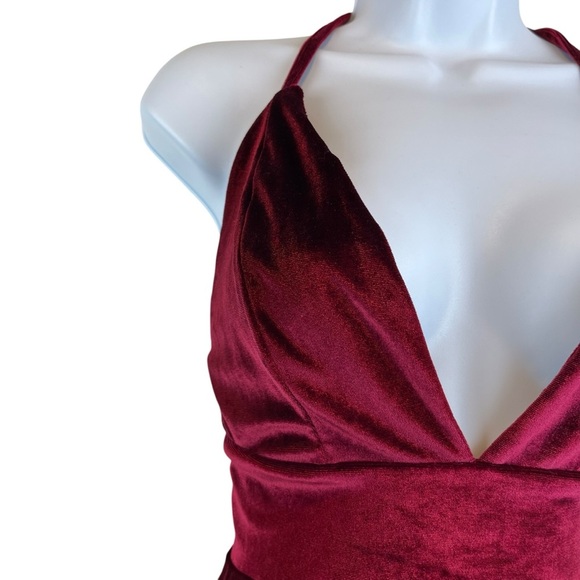 SHEIN Red Vevlet Adjustable Strap Mini Sleeveless Waist Defined V Neck Dress - Picture 6 of 9